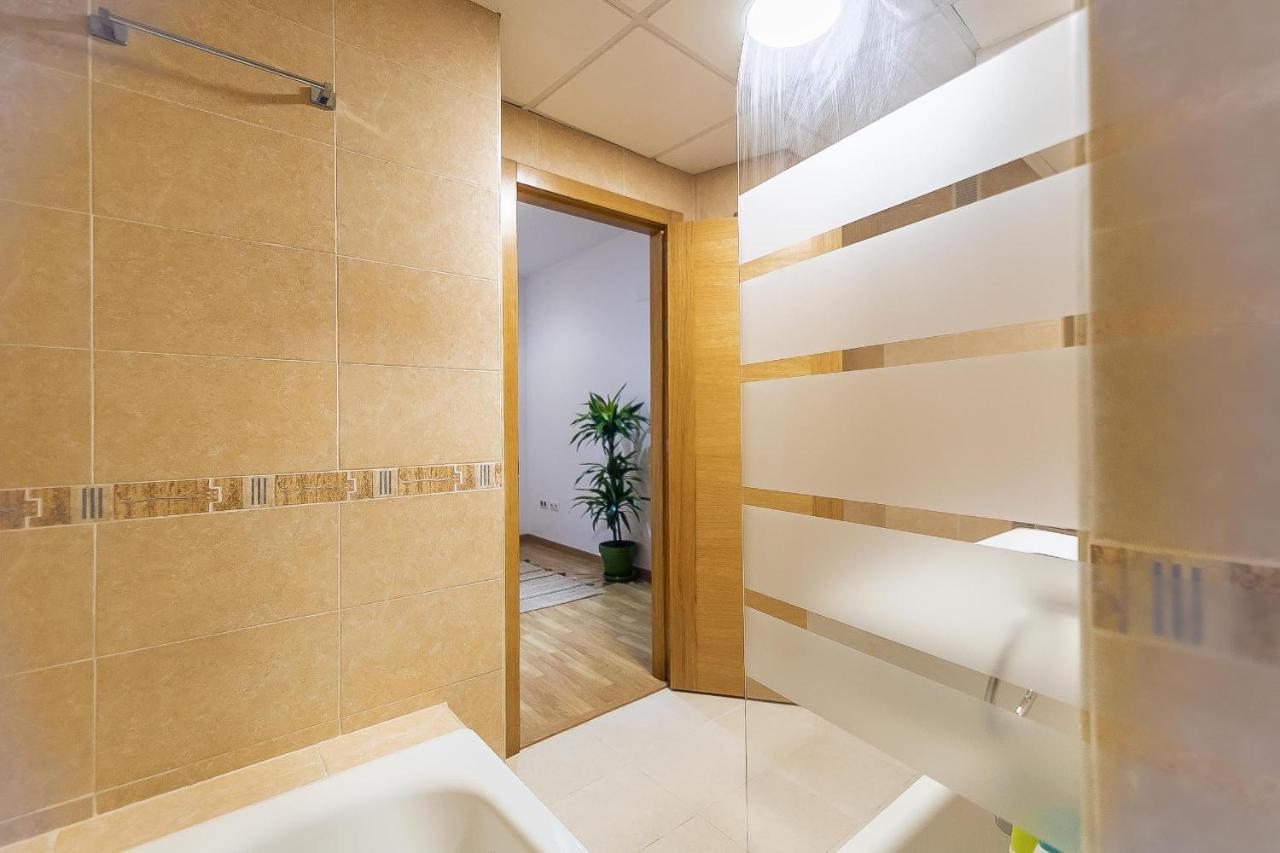 Central Malaga Apartment At Mitjana Plaza エクステリア 写真