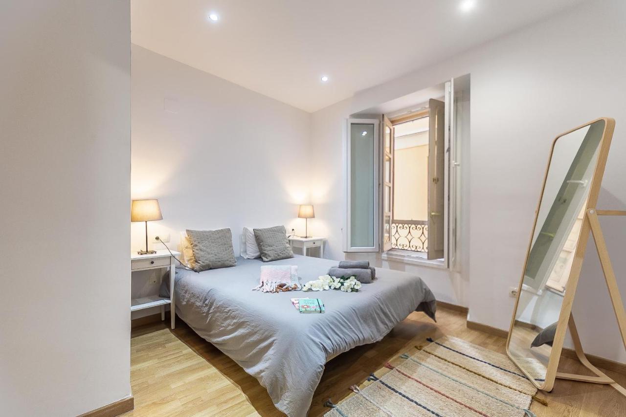 Central Malaga Apartment At Mitjana Plaza エクステリア 写真