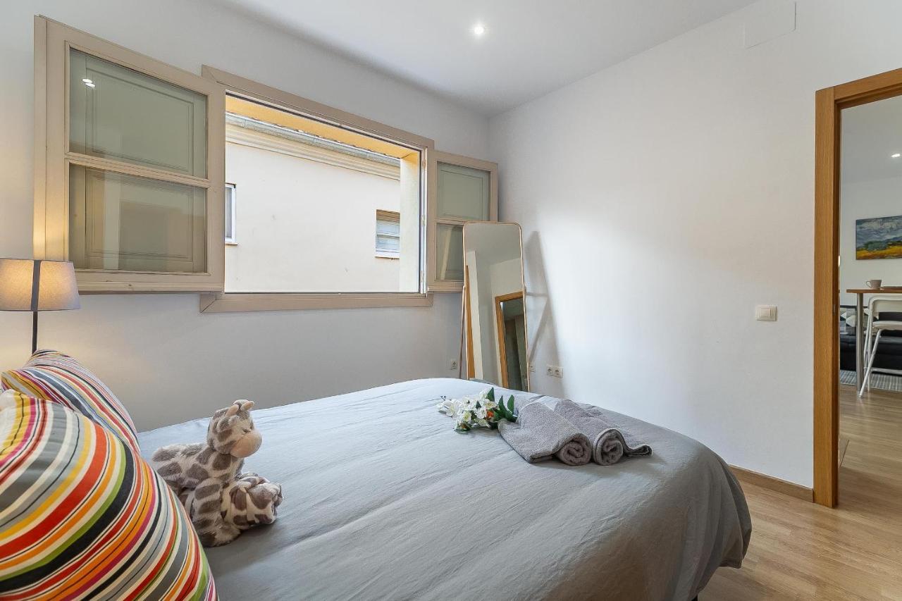 Central Malaga Apartment At Mitjana Plaza エクステリア 写真