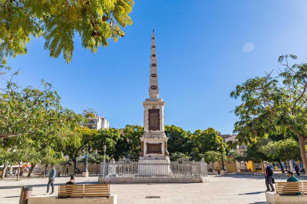 Central Malaga Apartment At Mitjana Plaza エクステリア 写真
